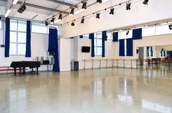 Studio 2/3
